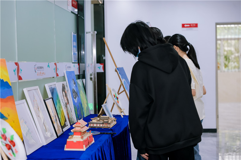 十三年志愿“星火如炬” 龍崗文藝匯演，公益與藝術共舞